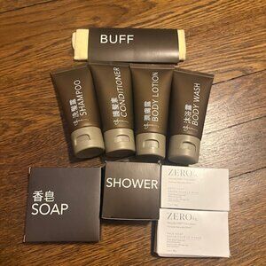 NEW- Wynn and Zero% Bathroom Travel Set